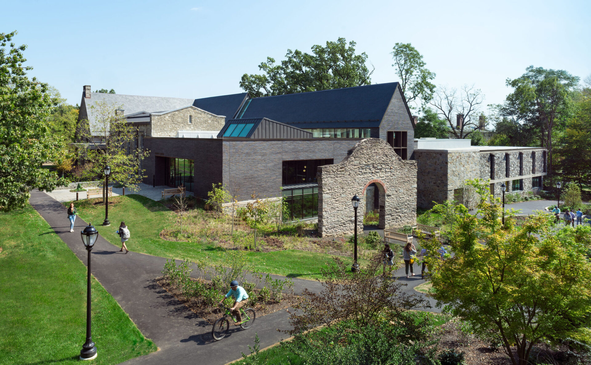 Lutnick Library | Haverford College