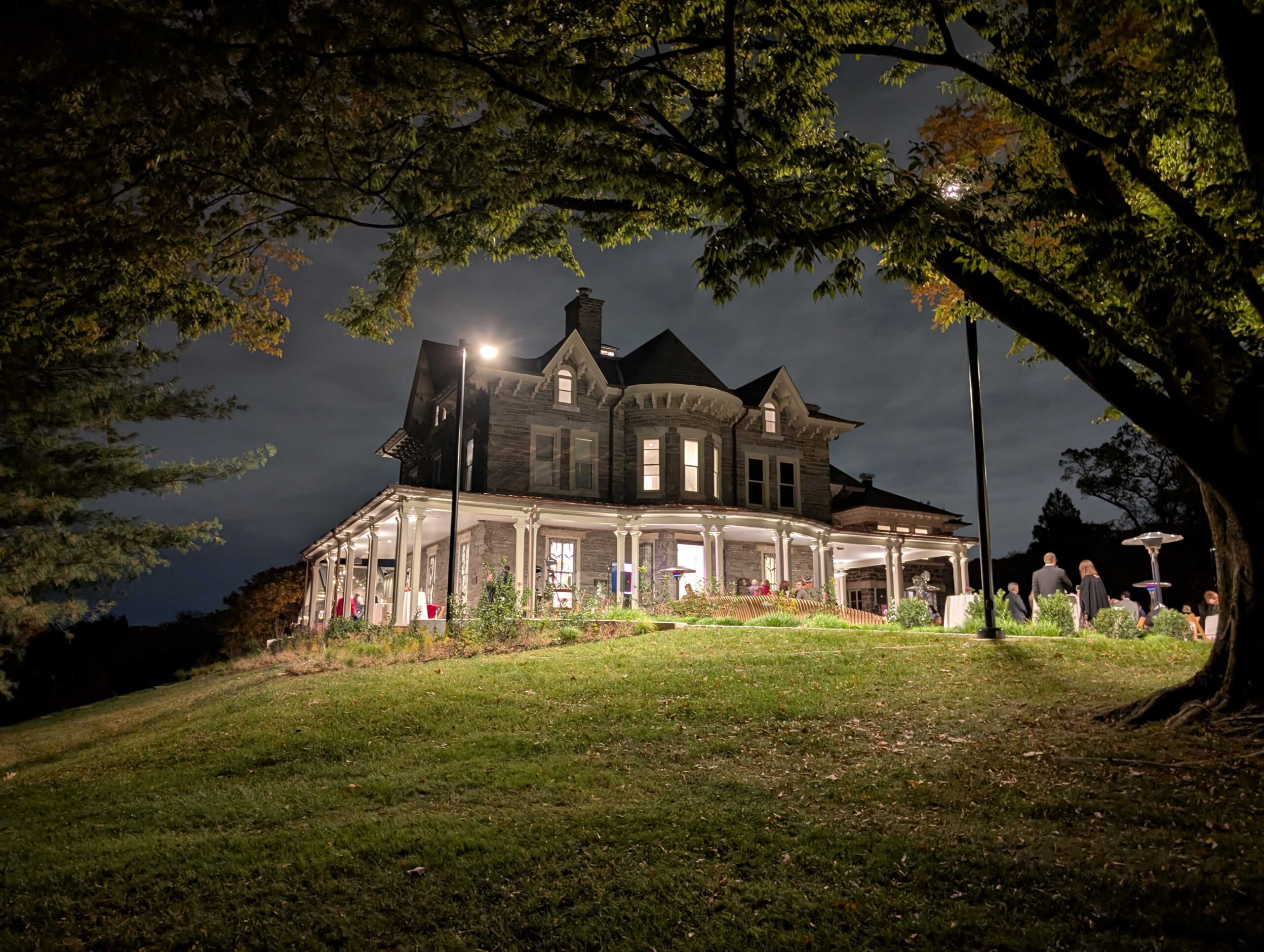 Frances M. Maguire Hall for Art & Education | Woodmere Art Museum